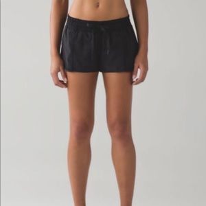 Lululemon Hotty Hot Shorts